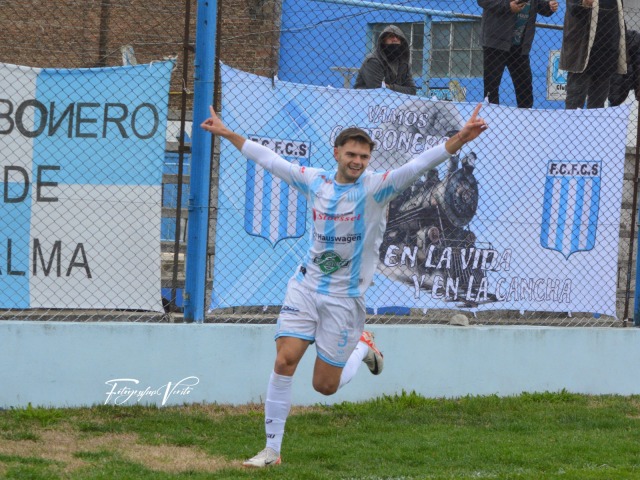 Los dos rivales del riel debutaron con una lluvia de goles